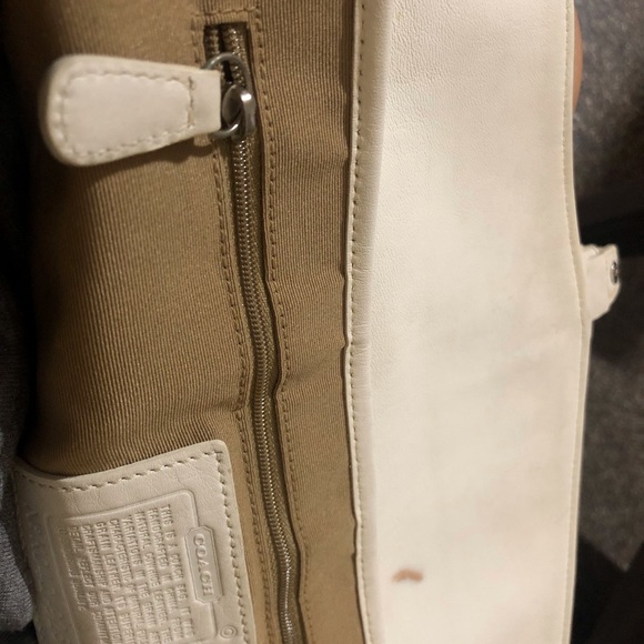 ❌SOLD❌  Coach Hampton Satchel Leather Bag. - Picture 14 of 16